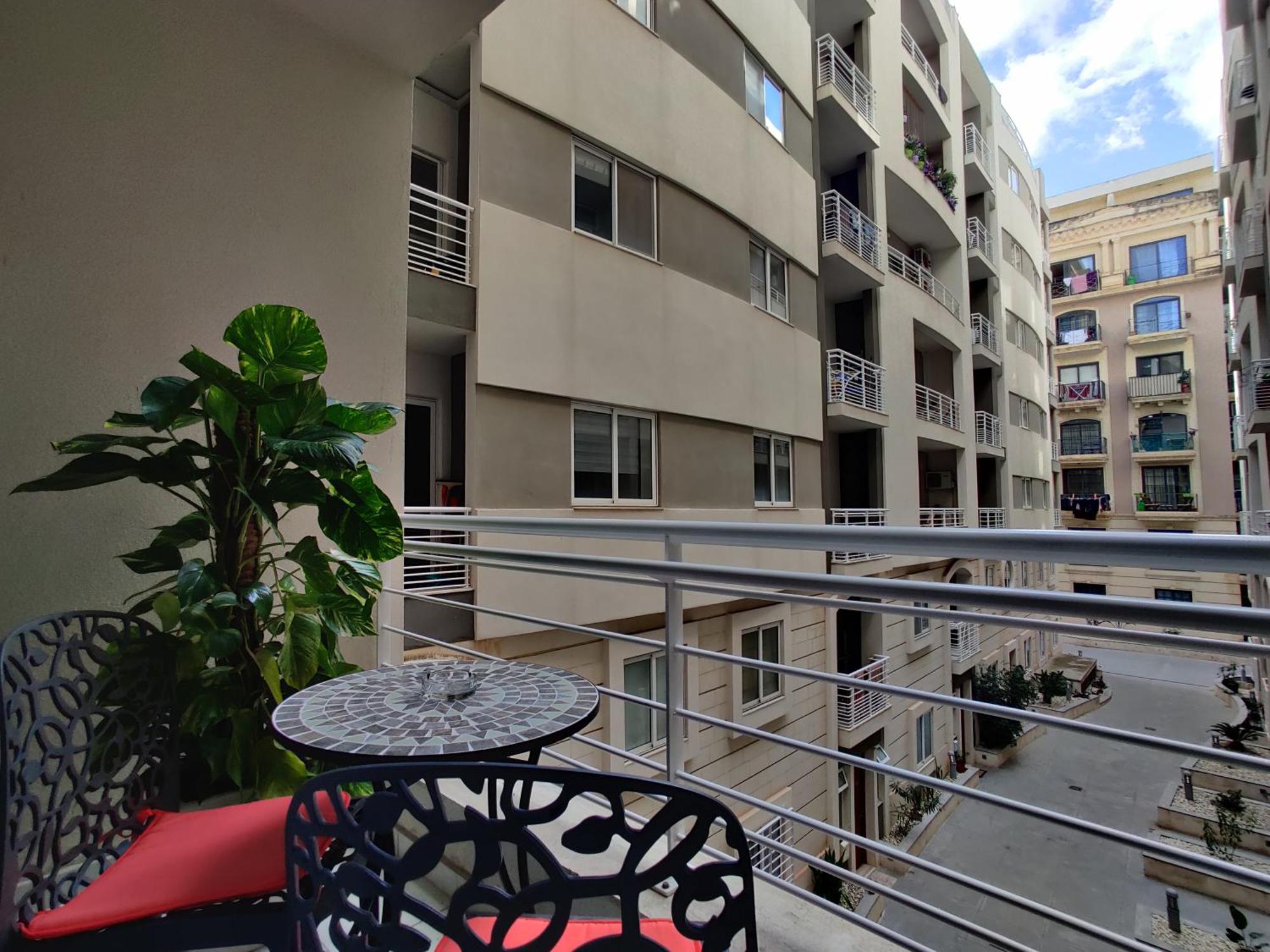 Depiro Point Deluxe - Modern, Designer Apartment 2 Minutes Away From Popular Sliema Seafront מראה חיצוני תמונה